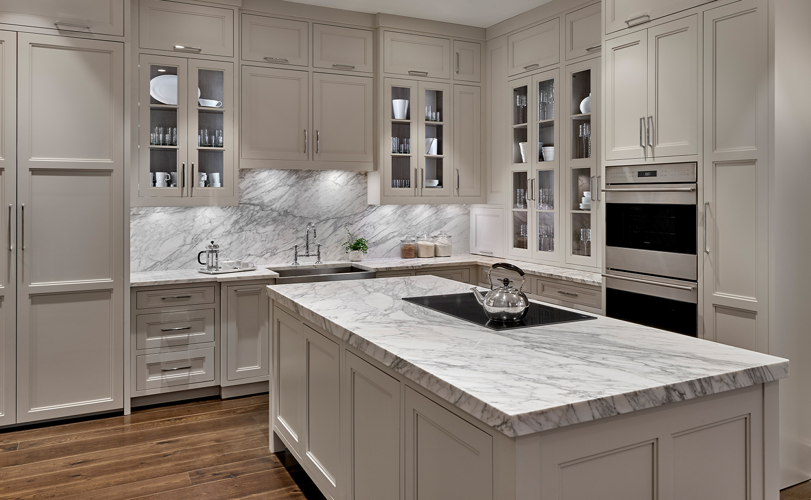 210 Design House Luxury Kitchen Cabinet Showroom River North Chicago